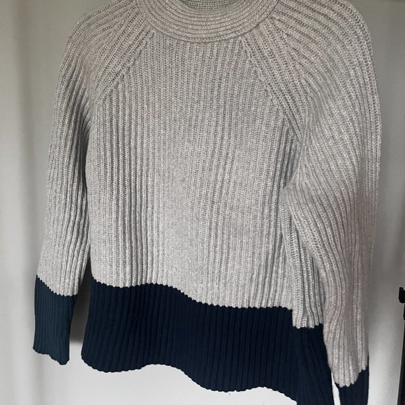 Banana Republic Mock Neck Color Block Sweater - Picture 3 of 6